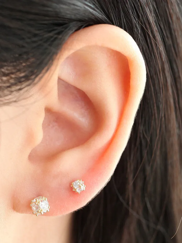 Earrings MinimalBijoux 14K gold Crystal Cubic Ball cartilage rook earring 20g