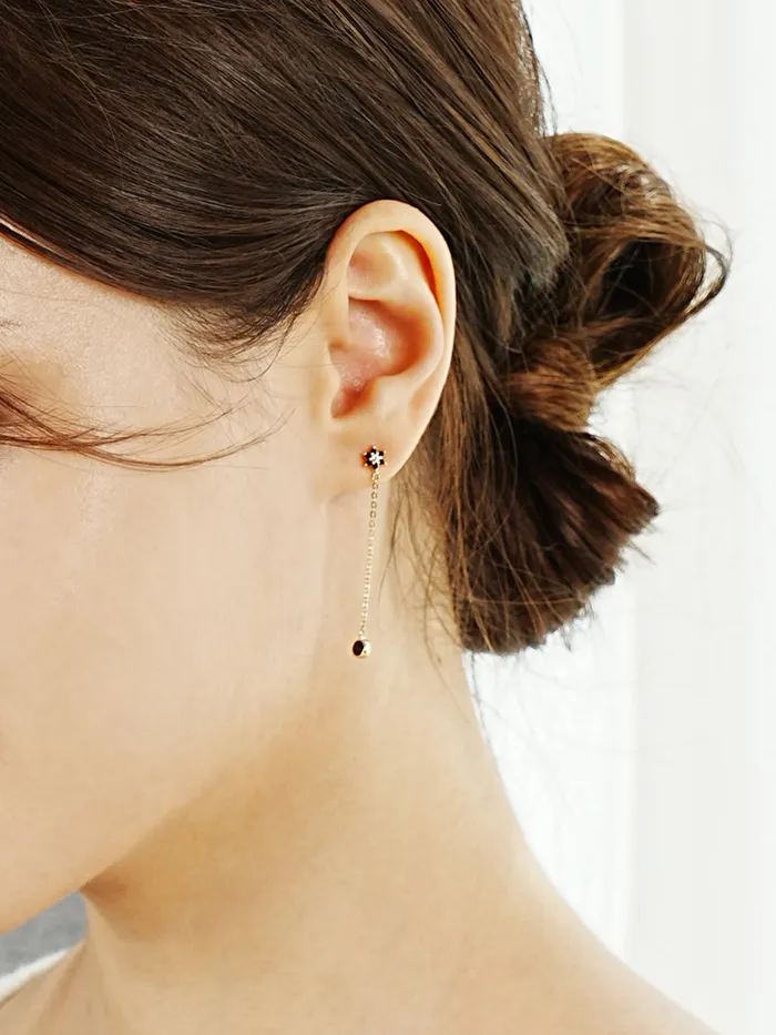 MinimalBijoux Earrings 14K Gold Long Chain Flower Drop Cartilage Earring 20G18G16G